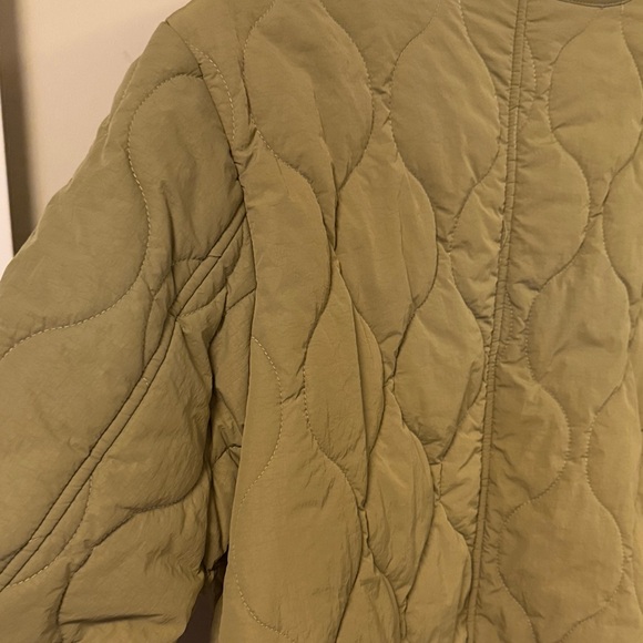 Olive Quilted Women's Jacket - Picture 5 of 5